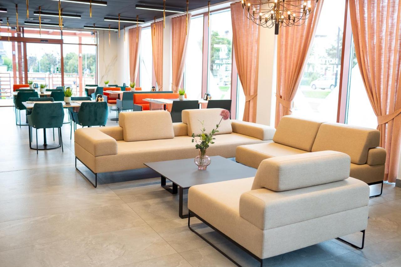 Hotel & Hetman 3*
