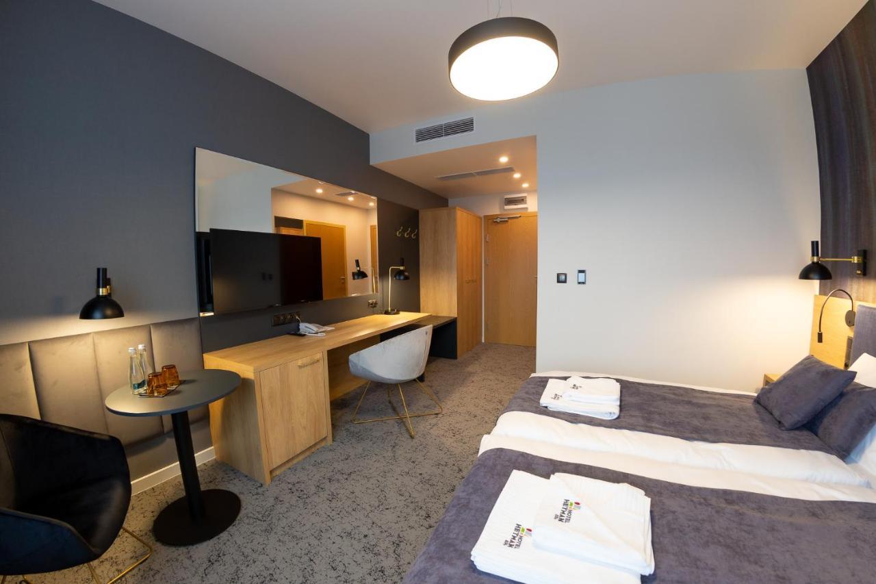 & Hetman Hotel 3*